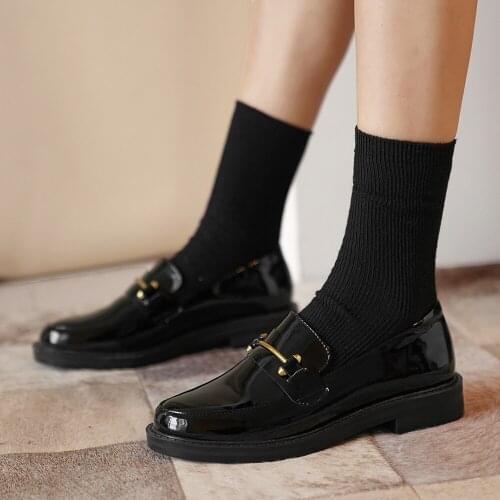 Plus Size 34-43 Metal Buckle Decoration Oxford Shoes Woman Patent Leather Moccasins Flats Ladies Genuine Leather Casual Loafers