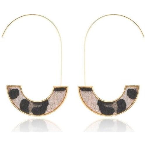 2020 New arc shaped leopard horse hair leather pendants alloy wire stud earring for women