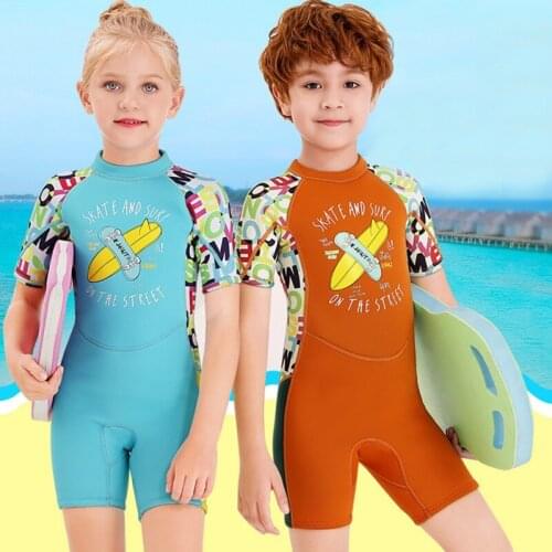 2021 New 2.5mm Children Swimsuit Boys Girls Surf Diving Suits Sunscreen Quick Drying Short Sleeve Warm Swimwear