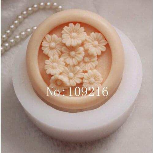 Wholesale!!!1pcs Small Chrysanthemum (ZX83) Handmade Soap Mold Crafts DIY Silicone Mould