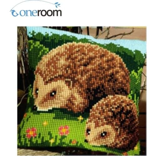 N3TH CX0137 Two Hedgehogs DIY Acrylic Yarn Embroidery Pillow Tapestry Canvas Cushion Front Cross Stitch Pillowcase