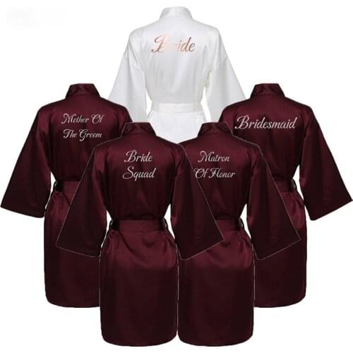 Satin Silk Robe Wedding Party Bridesmaid Robes Bride Dressing Gown Bridal Robe Bathrobe Bride Team Slippers Gold Print Wind Red