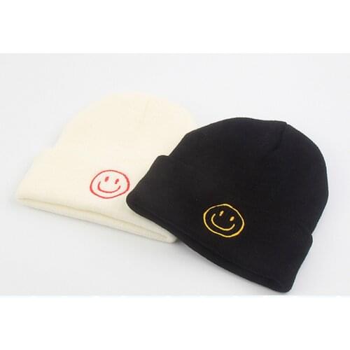 New Cute Smile Crochet Knit Cap Winter Beanie Hat Smile Expression Skullies Beanies Caps Female Knitted Hat Ladies Winter Hats