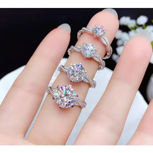 Moissanite,carats Super hot selling, comparable to diamonds, D VVS Include certificate