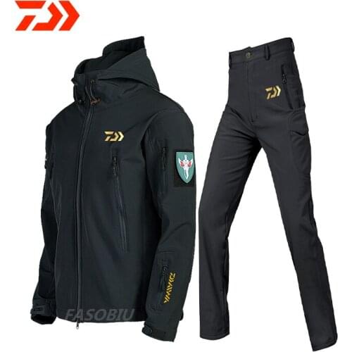Daiwa Fishing Jackets Men Warm Thick Fleece Fishing Clothes Zipper Fishing Suit Outerwear Man Hiking Quick Dry Fishing Pants