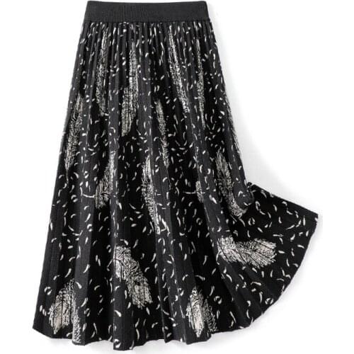 SHUCHAN Feather Print Knitting Bohemian Mid-Calf Winter Empire High Fashion Skirts for Women Black Long Skirts for Women