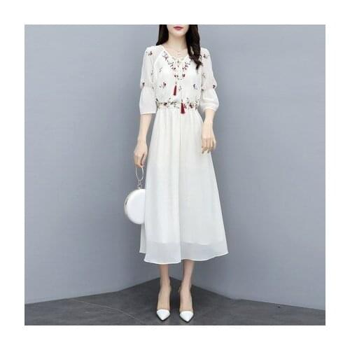 2019 new embroidered flower dress womens spring and summer new chiffon temperament sweet trend long dress DW6