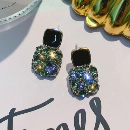 Simple retro Rhinestone Earrings feminine personality fashion earrings