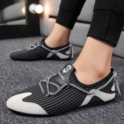 Fashion Mens Driving Shoes Breathable Flats Non-Leather Casual Shoes Men Mixed-Color Stripe Slip on Loafers Soft Shoes for Men