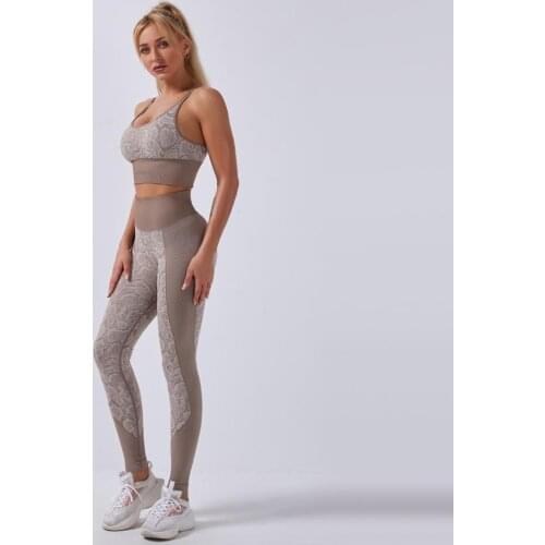 OEM High Quality Sexy Women Jacquard Skinny Compression Bra Sports Set Fitness Two Piece High Waist Pant Suit