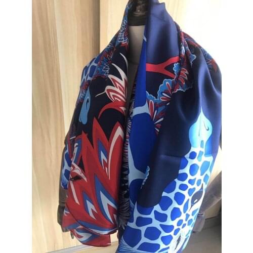 2020 new arrival spring autumn giraffe 100% silk scarf twill hand made roll 140*140 cm shawl wrap beach scarf for women lady
