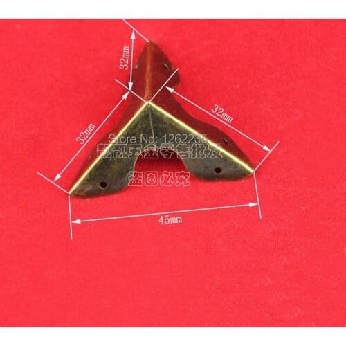 32 * 32 * 32 mm overflow archaize triangle Angle wine box wooden box packaging hardware package edge bead wholesale