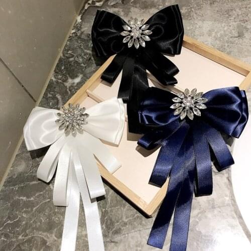 New Korean Fabric Big Bow Tie Brooch Pin Crystal Ribbon Cravat Fashion Jewelry Shirt Collor Pins Brooches for Women Accessories