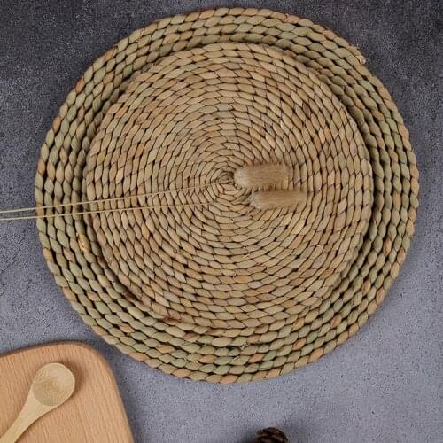 Japanese Handmade Cattail Woven Heat-resistant Mat Round Anti Scalding Tableware Mat Coaster Kitchen Accessories Placemat