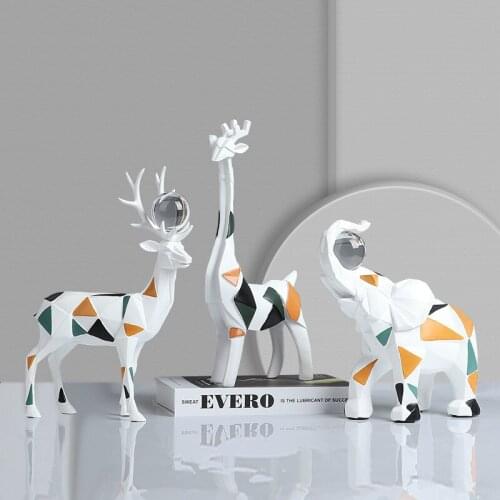 [HHT]Nordic Geometric Animal Ornaments Color Couple Deer Elephant Livingroom Entrance Bookcase Desk Resin Crafts Home Decoration