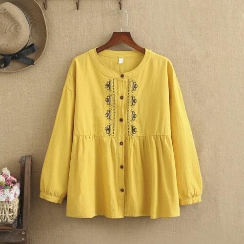 Plus Size Shirts For Women Long Sleeves O-Neck Embroidery Chinese Wind Flower Pattern Buttons Loose Shirt For Spring Fall Dress