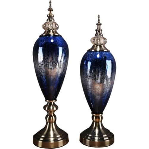 European Luxury Ceramic Glass Crafts Ornaments Home Decoration Livingroom Classical Palace Desktop Porcelain Figurines Artwork