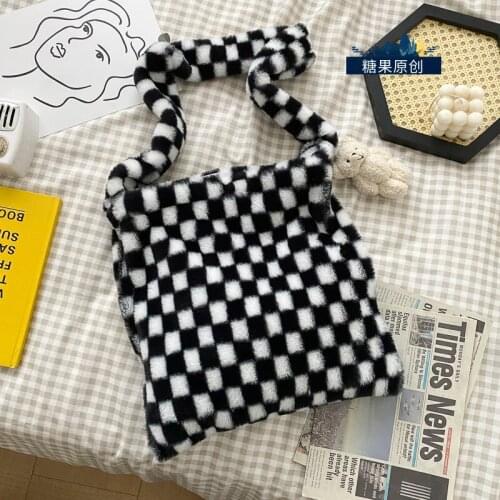 Black and White Plaid Bag Women Faux Fur Hairy Handbags Large Capacity Bags for Women College Bucket Shoulder Bags for Girls