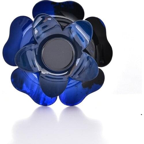Blucme Retro Badge Flower Three Multi-layer Acrylic Horn Plate Brooch Color Pins Suit Collar Clip Blue Daily Collocation