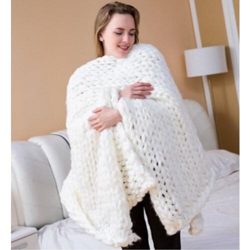 New High Quality Super Chunky Merino Wool Yarn Giant Roving Spinning Wool for Arm Knitting Blankets Sweaters Scarves