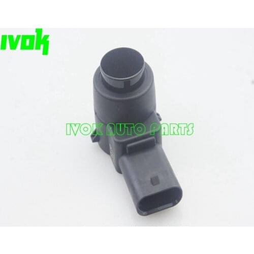 Sensor, Parking Distance Control PDC For Mercedes-Benz C300 E500 CLS55 AMG ML280 GL320 CL600 S450 R550 A2215420417