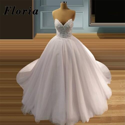 2021 Appliques Middle East Wedding Dresses Vestido De Novia Puffy Dubai Bead Bride Dress Illusion Long Saudi Arabia Bridal Gown