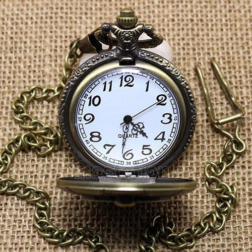 Unisex Vintage Bronze Motorcycle Pattern Pocket Watch Necklace Pendant Men Women Quartz Pocket Watch Gift Roman Numerals Quartz