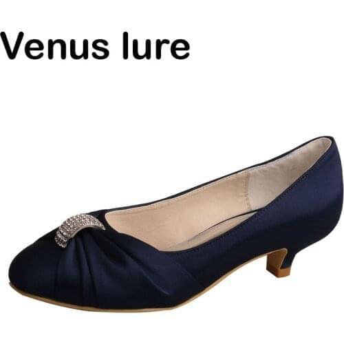 Discount Closed Toe Purple Satin Low Heel Ladies Wedding Shoes for Bride