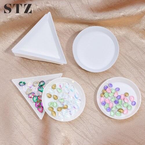 STZ 5pcs Plastic Nail Rhinestone Storage Box Plate Diamond Beads Cup Triangular Tray Nail Art Glitter Container Holder Tool A11