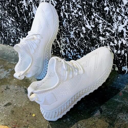 Explosion Summer Breathable Flying Woven Sneakers Comfortable Lightweight High Quality Women Shoes Lace-Up Wear-resistant Shoes