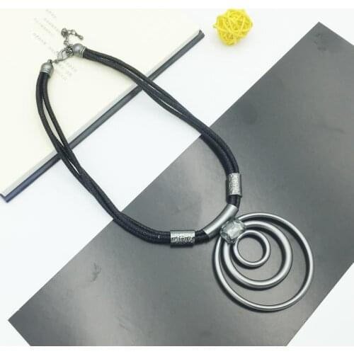 Multilayer Circle Pendant Necklace Large Size Crystal Beautiful Jewelry For Women 3 Colors Luxury Necklace