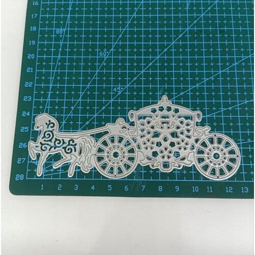 Metal Cutting Dies Carriage Horse Pattern DIY Stencils Scrapbook Photo Album Embossing Paper Card Making Decor 2021 Punch