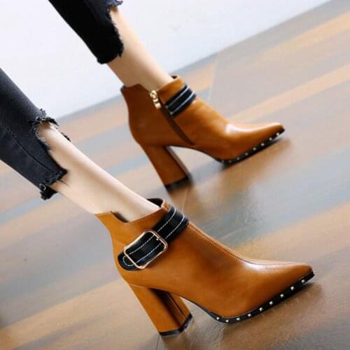 Short boots womens high-heeled warm rivet belt buckle Martin boots pointed leather boots 2021 autumn and winter new ladies boot