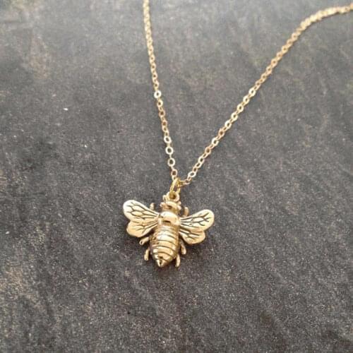 2021 New Fashion Trendy Gold Bee Necklace Honey Bee Necklace Rose Gold Cute Bee Pendant Necklace For Creative Women Gift