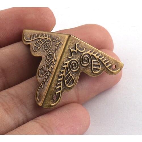1"/25mm Corner protectors Antique bronze Metal Corners with retro pattern Corner protector for boxes tables and books corner