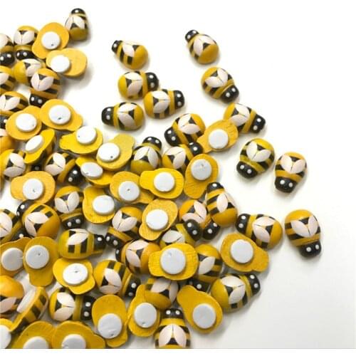 100 Pcs Wooden Ladybird Ladybug Sticker Children Kids Painted Adhesive Back DIY Craft Home Party Holiday Decoration