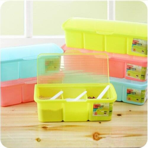 Thicken Plastic Seasoning Box Practical Transparent Kitchen Tools Salt Condiment Cruet Storage Box With Free Spoon