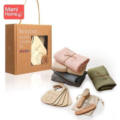 1set Baby Towel Newborn Bath Toy Set Gifts Box Double Sided Cotton Blanket Brush Comb Closet Dividers Clothes Baby Bath Gift