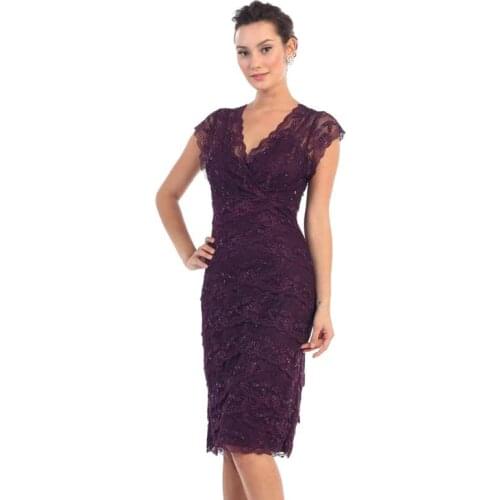 2021 New Gorgeous Sheath Purple Cap Sleeves Mother of the Bride Dresses Knee Length Wedding Guest Short Gowns Lace V Neckline