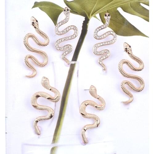 New snake shape geometric embossed golden womens earrings punk hip hop personality twisted earrings party gifts fashion jewelry