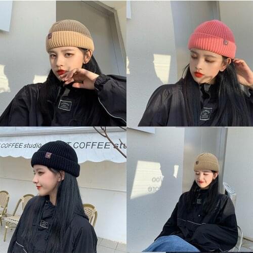 2020 New Sweet Lovely Giraffe Knitted Wool Hat Women Autumn Winter Fashion Knitted White Purple Blue Grey Black Beanies For Girl