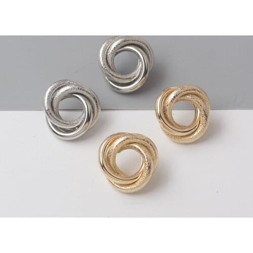 New Fashion Matte Smooth Round Twist Stud Earrings for Women Hollow Geometric Metal Simple Cold Wind Gold Color Brincos Jewelry