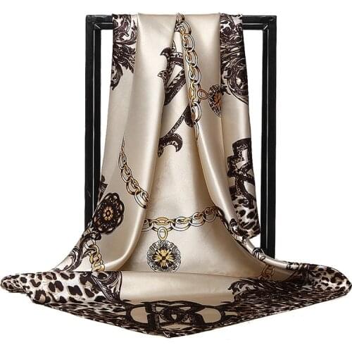 Ladies luxury 90cm*90cm hijab fashion leopard print chain 100% silk sunscreen large square scarf silk bandana ladies foulard