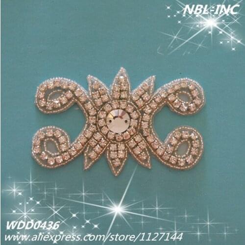 30 PIECES ) Handmade beaded sewing crystal glass silver rhinestone applique patch iron on for dress or bag WDD0436