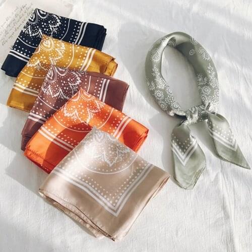 Korena Women Imitation Silk Square Neck Hair Scarf Vintage Paisley Floral Pattern Bandana Neckerchief Headwrap Shawl