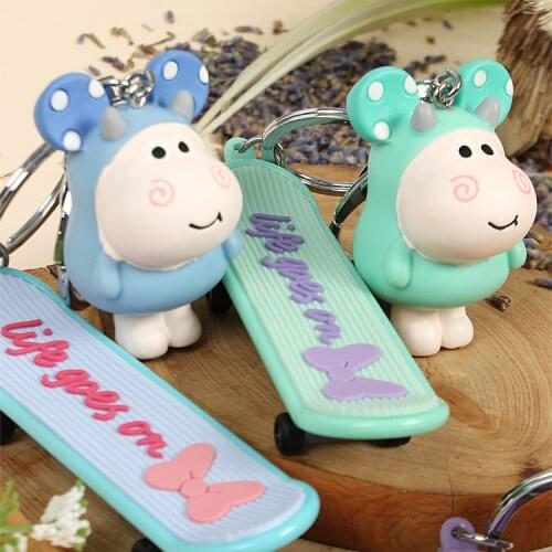 Ran Hong Ornament Keychain Key Ring Spot Wholesale Qiqi Bull Devil Skateboard Buckle Creative Gift Automobile Hanging Ornament