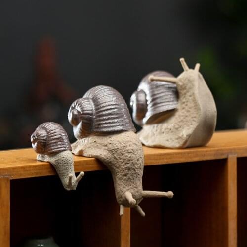 Ceramic Small Snail Ornaments Bonsai Micro Landscape Home Decoration Accessories for Living Room Tea Pets Desk Decorations