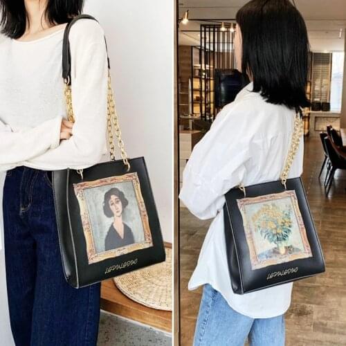 Fashion Black Womens Bags Big capacity Printing Tote Bag Lady Handbags Womens Shoulder Bag Chains Bag 2021 Luxury Bag Designer