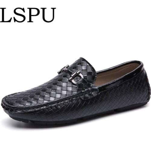 New Arrival Fashion Mens Driving Shoes Slip On Breathable Moccasin Flats Lightweight Comfortable Men Loafer Footwear Size 39-44