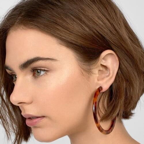 XEDZ Korean version of the super exaggerated acetic acid acrylic sheet C-type earrings female Korean temperament simple wild